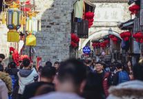 听着云霄的歌，来她的家乡get“反向旅行”的松弛感！