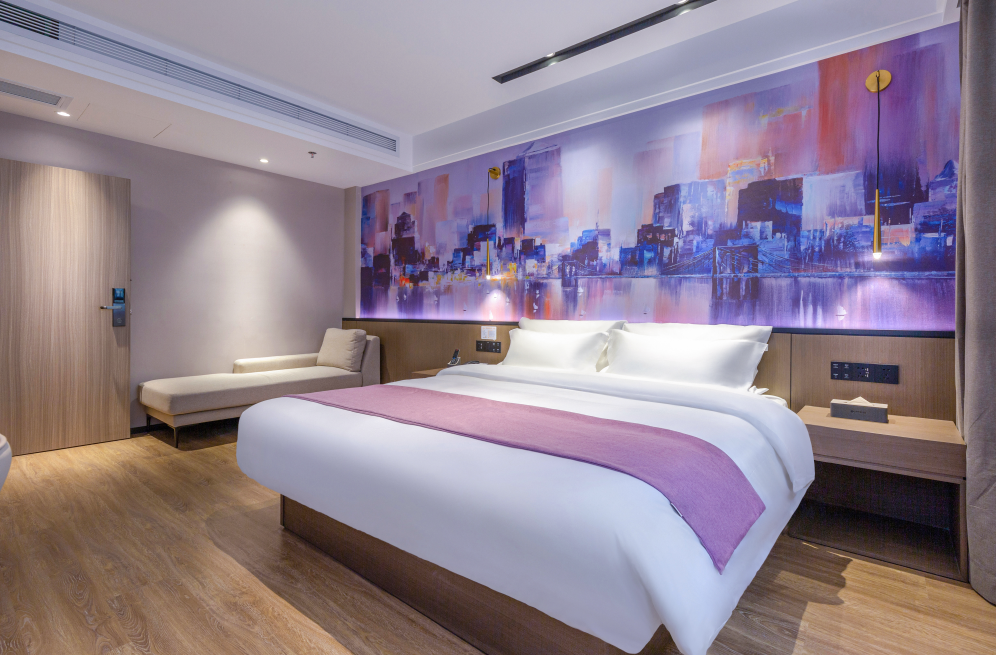 锐思特酒店榆林靖边店，位置便利