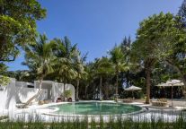 藏在万宁烟墩村里的“诗和远方”