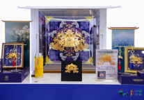 贵阳旅发集团｜贵阳礼物”携《非遗金镶宝五凤冠》等新品亮相深圳文博会