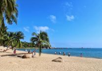 顶奢遍地，三亚如何28年开出超120家高端酒店？ 