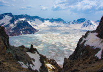 8次涨停、净利润翻7倍，长白山凭啥被资本热捧？