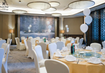 武汉万达瑞华酒店推出龙年主题宴席布置