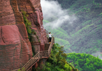 刚出炉！这个宝藏小县城杀进全国旅游潜力TOP3！小众、宝藏、巨省钱！(弋阳2天1晚攻略)