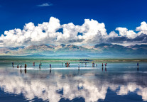  今年“五一”假期全国口岸日均出入境人员将达215万人次