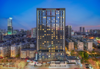 一街繁华，两江灯火，武汉江汉路丽芮酒店浪漫启幕