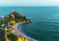 中秋假期，广东省接待游客2135.7万人次；实现旅游收入104亿元