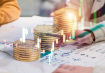 桂林旅游2023年营业收入 4.67亿元，同比增长 260.89%