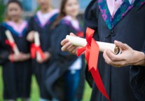 2025高校毕业生安居新政：全国城市“抢人大战”再升级