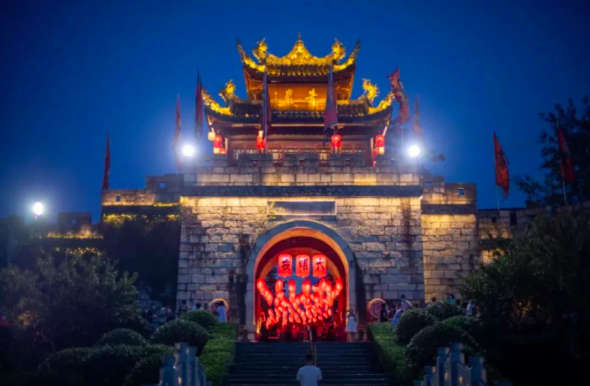 贵阳旅发集团丨大明青岩丨青岩古镇研学季4012名学生春日研学活动~