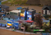 龚禧里·初见酒店西双版纳新店亮相，硬控沙盘爱好者！或成潮流新地标...