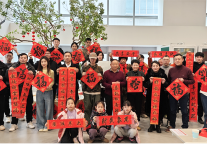 翰墨飘香迎新春，郑州城发安居“春联送福”暖人心