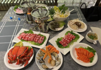 小雪节气，万达锦华酒店自助餐小火锅温暖人心