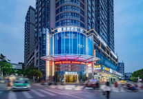 丽橙酒店：存量资产战略重构的三维价值模型