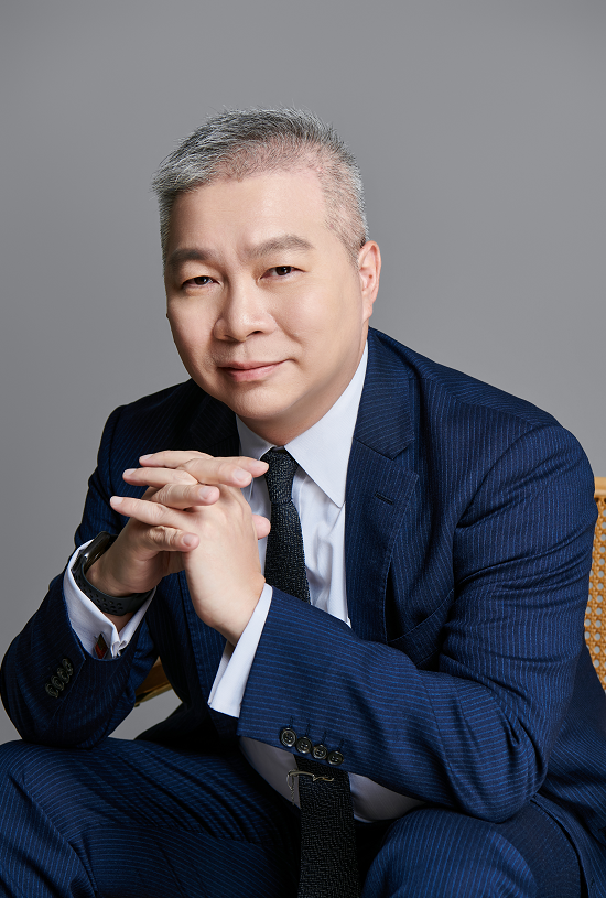 中山中心逸衡酒店总经理邓建华.png
