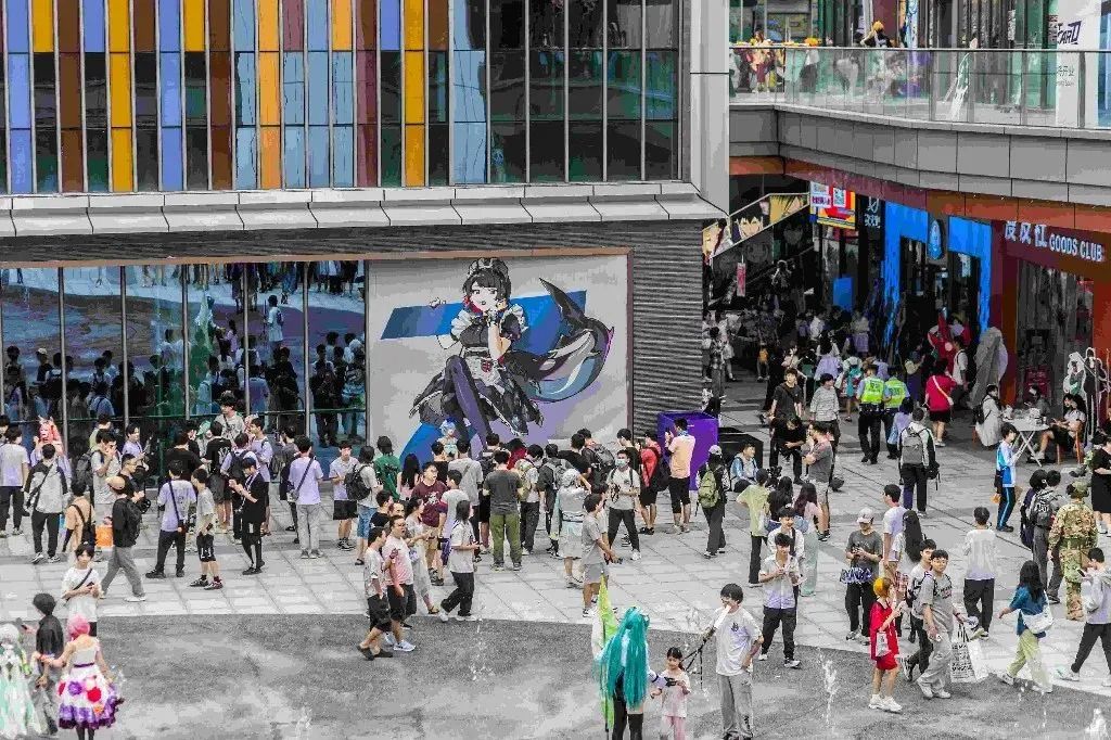 动漫城开业人气.jpg