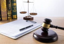 曲江文旅：控股股东持有部分股份将被司法处置 展示价为8332.8万元