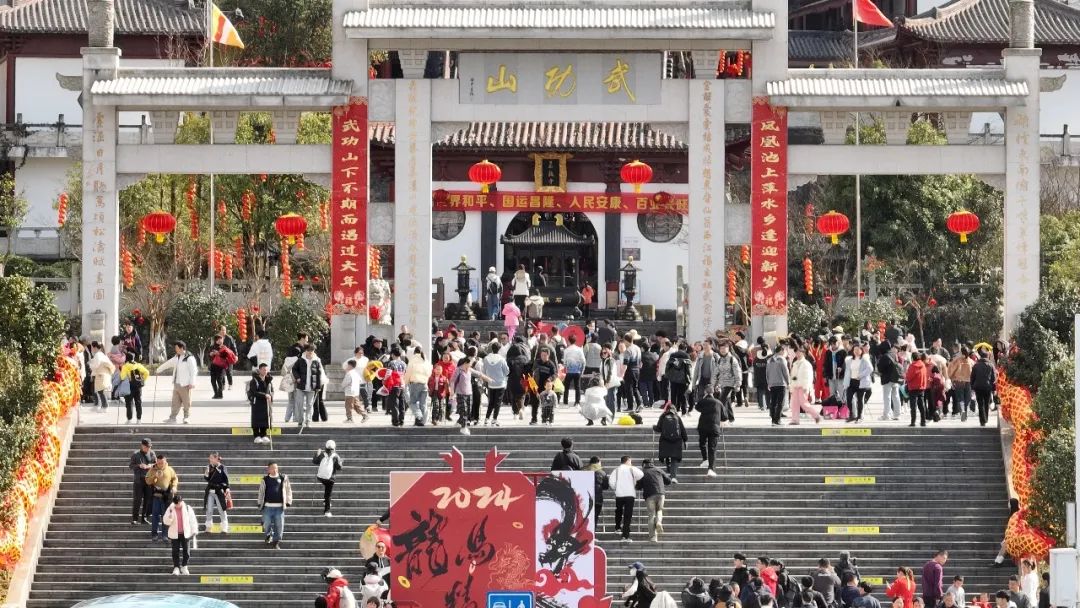 增长超50%！“人从众”再现！萍乡武功山景区如此“热辣滚烫”
