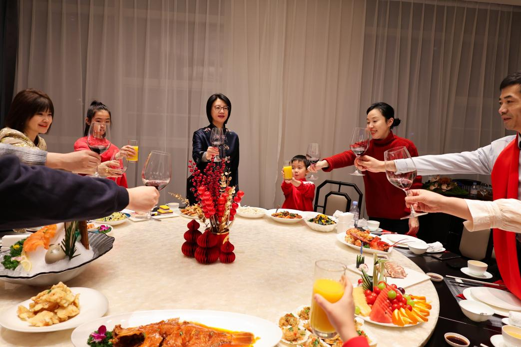 佳木斯万达锦华酒店2025暄和家宴年夜饭盛大启幕