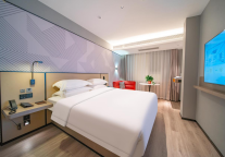 年轻消费需求持续释放，柏曼酒店x探鱼趁势破圈层曝光