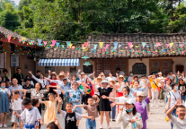 峨眉展区闪耀乐山大庙会：非遗盛宴点燃新春文旅热