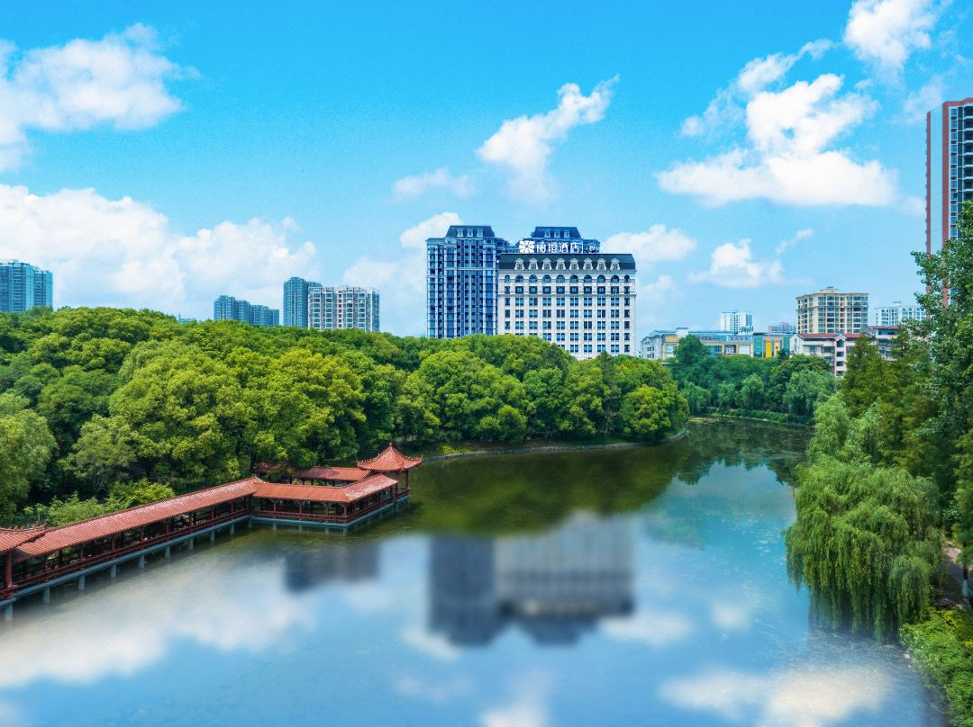 品质进阶再升级！丽橙酒店以匠心服务打造全新"城市会客厅"