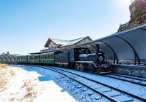 揽胜明月山，携手创宏图！明月山诚挚招募2025合作旅行商！