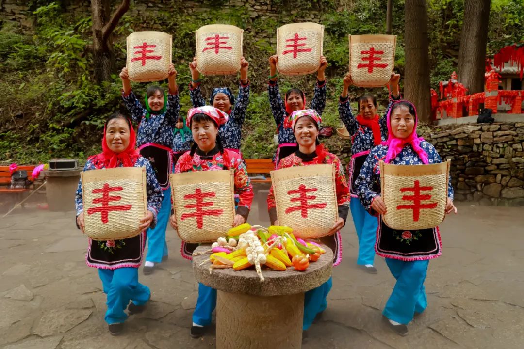 云丘国庆游！超好玩的古村风物游乐园！惊喜玩法等你来探索！