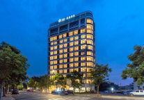 花筑般蓝 | 品牌全线满房，平均RevPAR超847元——超越竞圈的密码是？