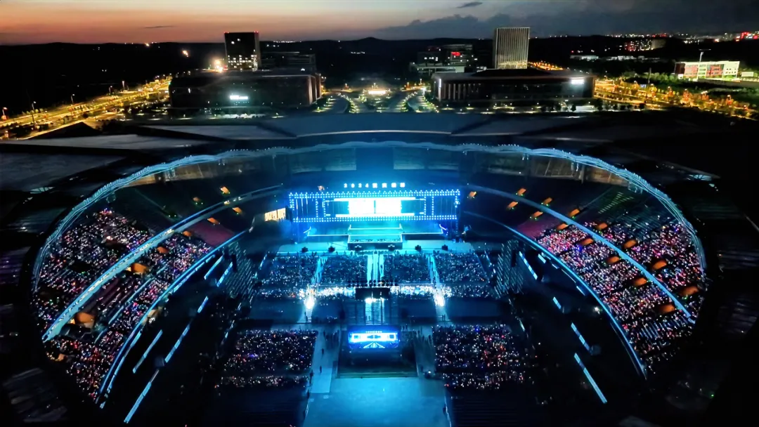 王力宏张韶涵等歌手唱响2024“清爽榆林”，2.3万余名观众共赴音乐盛宴