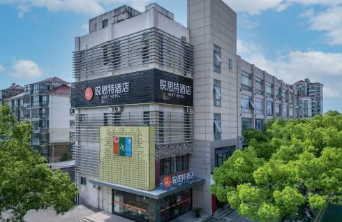 锐思特酒店2.png