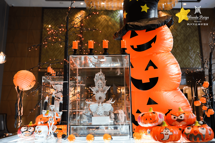 武汉万达瑞华酒店英伦扑克万圣节活动