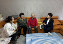 佳木斯万达锦华酒店与万达社区联合开展慰问空巢老人活动