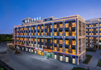 新疆第5家店开业 | 在阿拉尔的塔里木河畔，住进国潮美学馆！