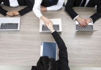 欠薪潮、招工难、就业难，酒店就业市场困境如何破解？