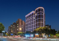 左手繁华，右手山水：怡程3.0落子广州白云站   