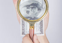 南京商旅拟筹资收购黄埔大酒店100%及南商商管49%股权