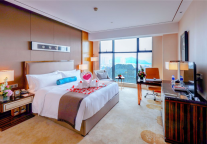 雅阁酒店集团|金秋旅游欢聚计划，尽在兴义国龙雅阁大酒店