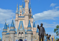 迪士尼印度业务估值减半至45亿美元 并购谈判仍在进行