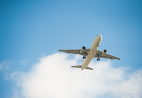 我国已有8架C919投入商业飞行，累计运输旅客超50万人次