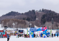 长白山万达国际度假区X抖音生活强强联手开启“新雪来潮抖音开板SHOW”