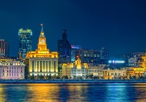 国庆首日上海外滩滨水区累计客流量46.2万人次