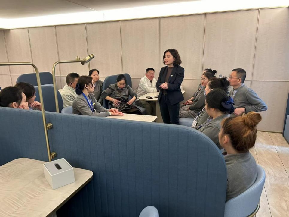 勤奋进取，用心服务：致敬酒店行业“她力量”