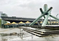 万方：温哥华启动浮动游艇酒店建设：对开发新酒店的启示