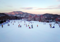 哈尔滨冰雪大世界采纳网友建议将设立游客“整活”区