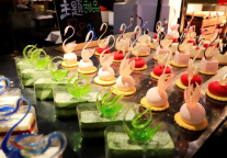 兰州富力万达文华酒店自助餐厅520盛大开鱼宴，浪漫与美食共绽