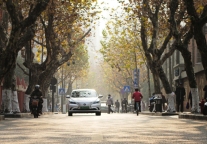 尚美数智酒店集团发布《2025端午全国小城出行洞察报告》