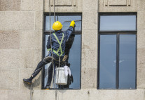 武汉老牌酒店废弃10年后将迎重生