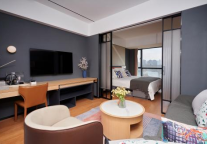 TULIP LIFE丨在武汉街头，探索自由随性的生活方式！