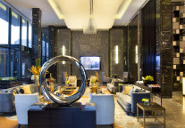 企查查：2023年酒店注册量突破41万家，达近十年新高